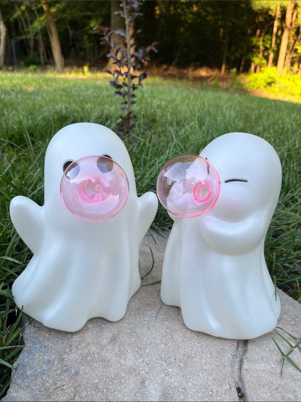 *VIRAL*White Ghost with Pink Bubble Gum Set